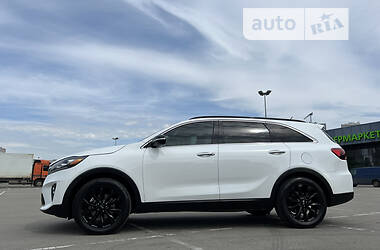 Внедорожник / Кроссовер Kia Sorento 2019 в 