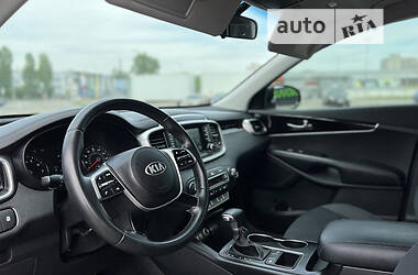 Внедорожник / Кроссовер Kia Sorento 2019 в 