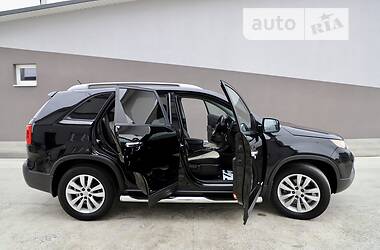 Внедорожник / Кроссовер Kia Sorento 2010 в 