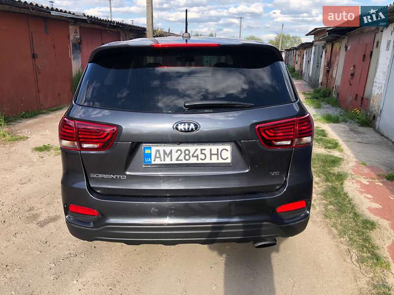 Позашляховик / Кросовер Kia Sorento 2018 в Житомирі