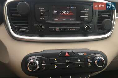 Позашляховик / Кросовер Kia Sorento 2015 в Києві