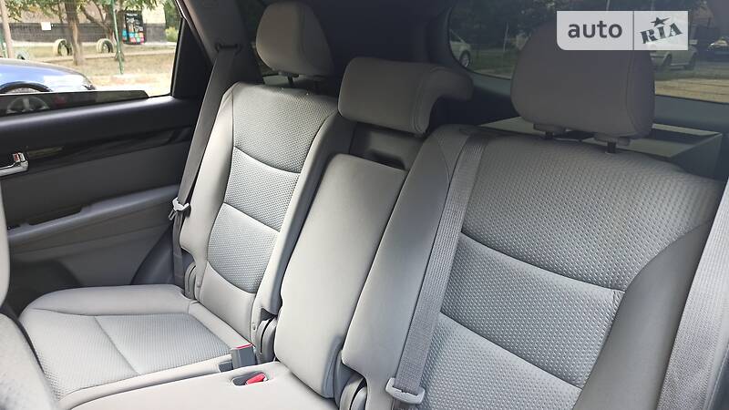 Позашляховик / Кросовер Kia Sorento 2011 в Києві