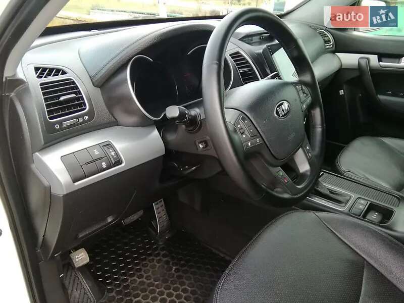 Внедорожник / Кроссовер Kia Sorento 2013 в Одессе