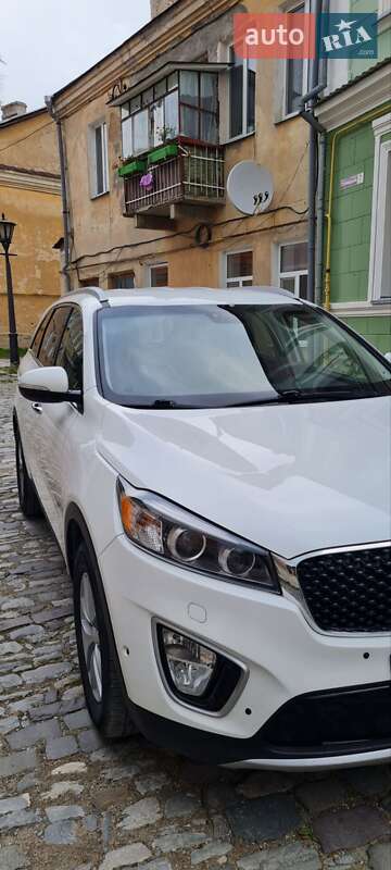 Внедорожник / Кроссовер Kia Sorento 2015 в Каменец-Подольском