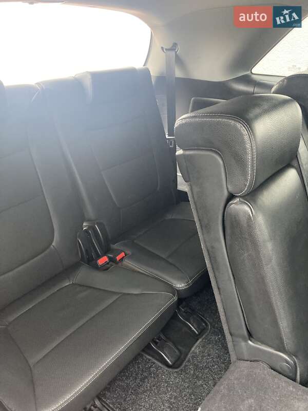 Внедорожник / Кроссовер Kia Sorento 2012 в Черновцах