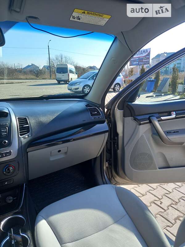 Внедорожник / Кроссовер Kia Sorento 2013 в Дрогобыче