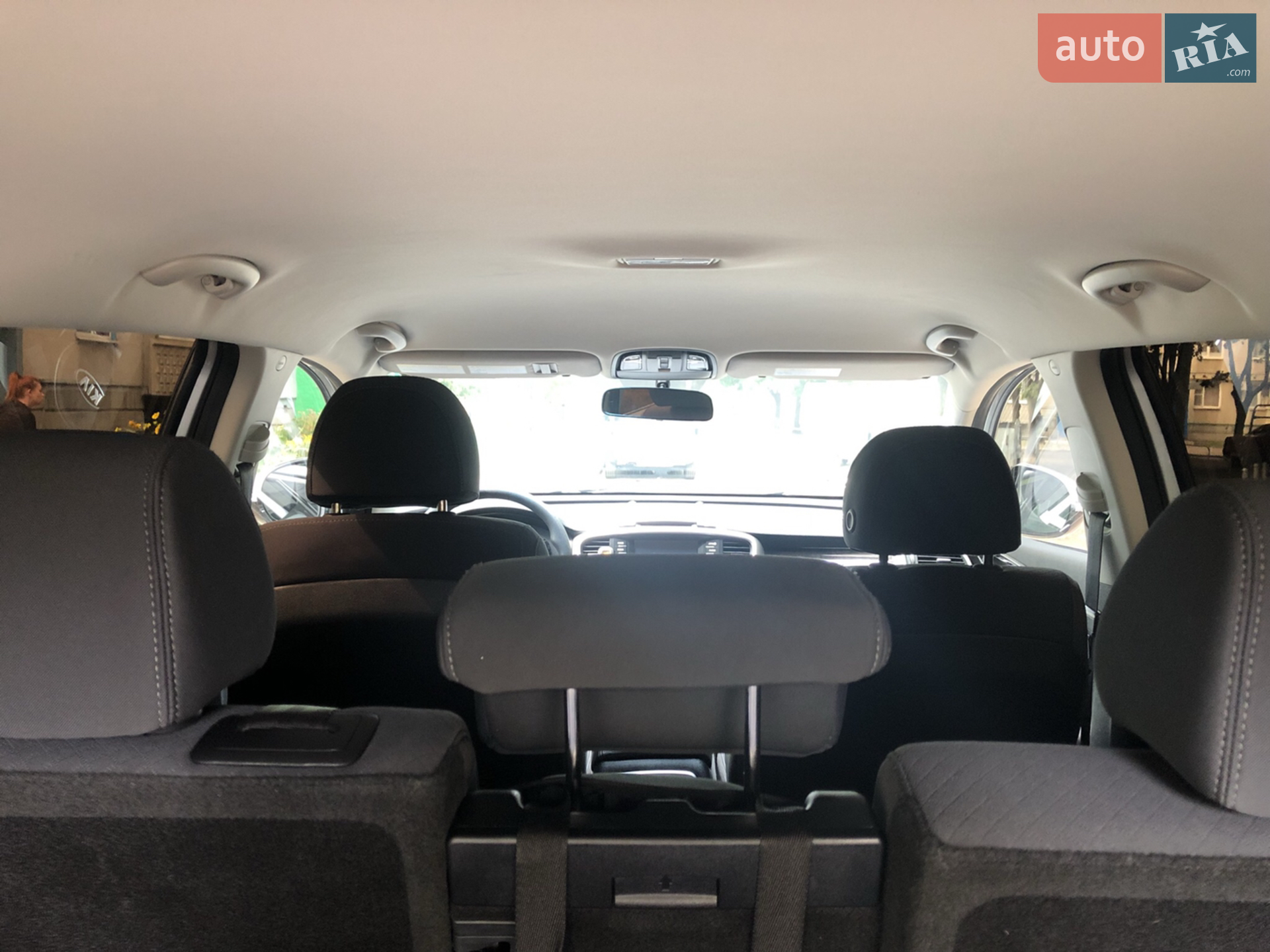 2017 Kia Sorento - мініатюра 12
