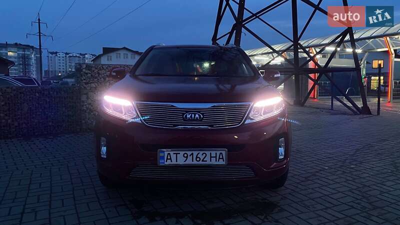 Позашляховик / Кросовер Kia Sorento 2014 в Івано-Франківську