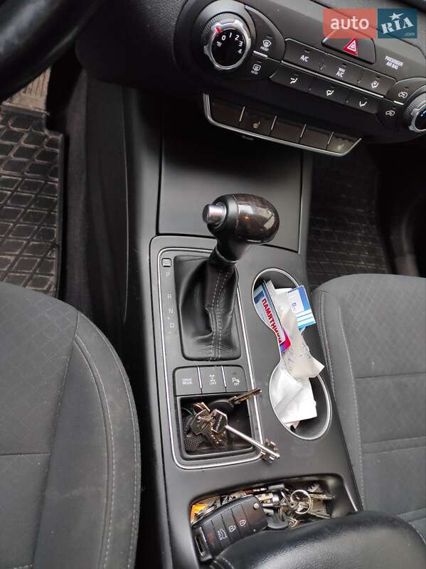 Внедорожник / Кроссовер Kia Sorento 2015 в Днепре