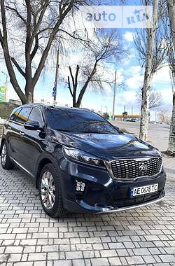 Внедорожник / Кроссовер Kia Sorento 2017 в Днепре