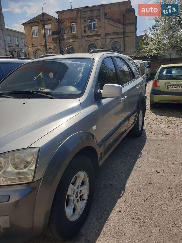 Внедорожник / Кроссовер Kia Sorento 2002 в 