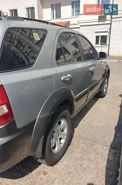 Внедорожник / Кроссовер Kia Sorento 2002 в 