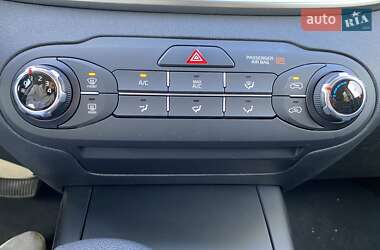 Внедорожник / Кроссовер Kia Sorento 2020 в 