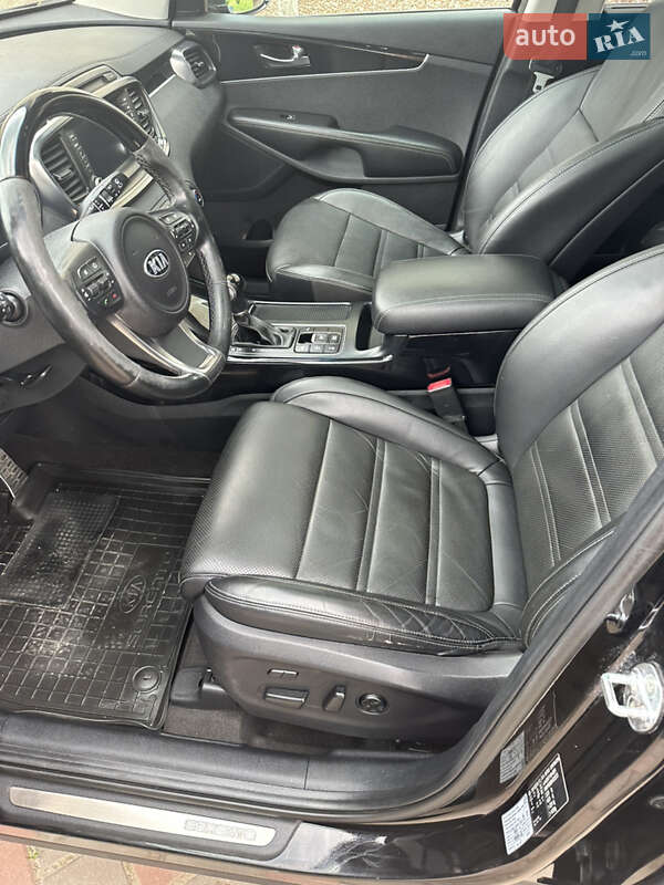 Позашляховик / Кросовер Kia Sorento 2016 в Тернополі фото 14 Позашляховик / Кросовер Kia Sorento 2016 в Тернополі