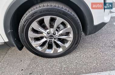 Внедорожник / Кроссовер Kia Sorento 2017 в 