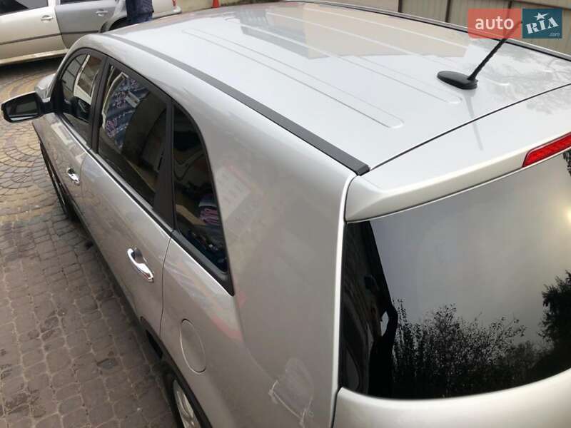 Внедорожник / Кроссовер Kia Sorento 2013 в Львове фото 11 Внедорожник / Кроссовер Kia Sorento 2013 в Львове