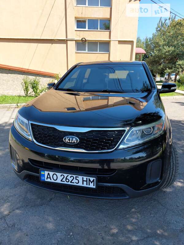 Позашляховик / Кросовер Kia Sorento 2013 в Ужгороді