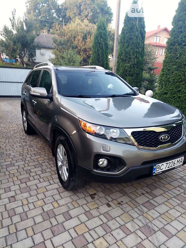 Позашляховик / Кросовер Kia Sorento 2011 в Львові