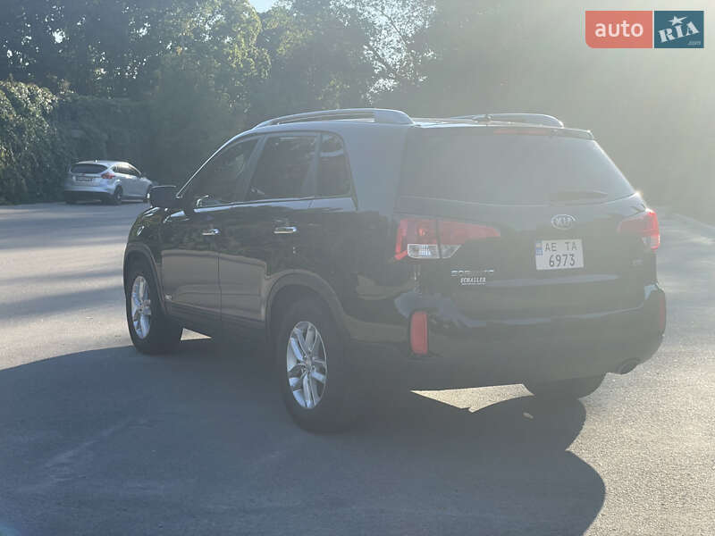 Позашляховик / Кросовер Kia Sorento 2013 в Дніпрі