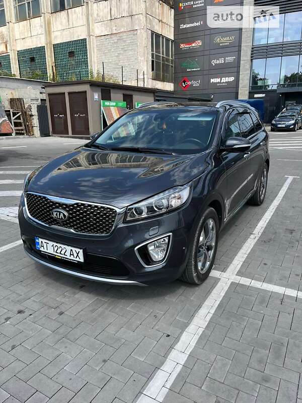 Позашляховик / Кросовер Kia Sorento 2015 в Івано-Франківську