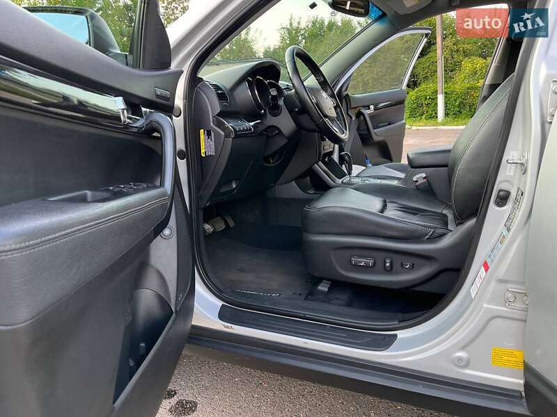 Позашляховик / Кросовер Kia Sorento 2012 в Золотоноші