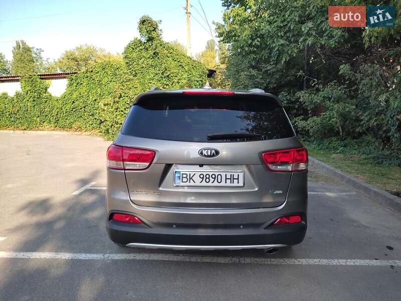 Позашляховик / Кросовер Kia Sorento 2016 в Кам'янець-Подільському