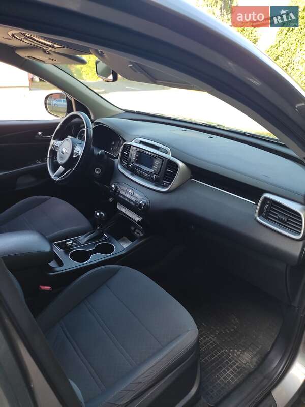 Позашляховик / Кросовер Kia Sorento 2016 в Кам'янець-Подільському