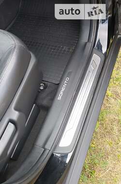 Внедорожник / Кроссовер Kia Sorento 2010 в 