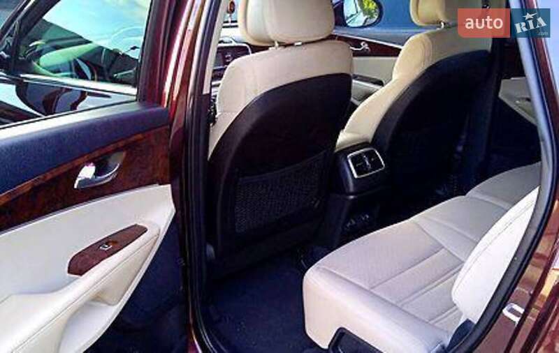 Позашляховик / Кросовер Kia Sorento 2015 в Луцьку
