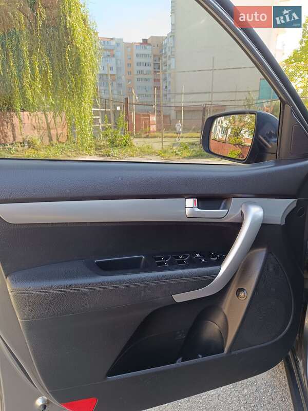 Внедорожник / Кроссовер Kia Sorento 2010 в Тернополе