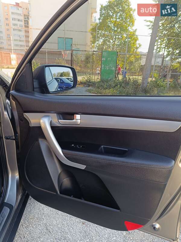 Внедорожник / Кроссовер Kia Sorento 2010 в Тернополе