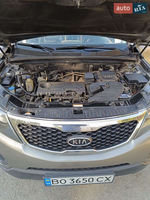Внедорожник / Кроссовер Kia Sorento 2010 в Тернополе
