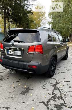 Позашляховик / Кросовер Kia Sorento 2010 в Рівному