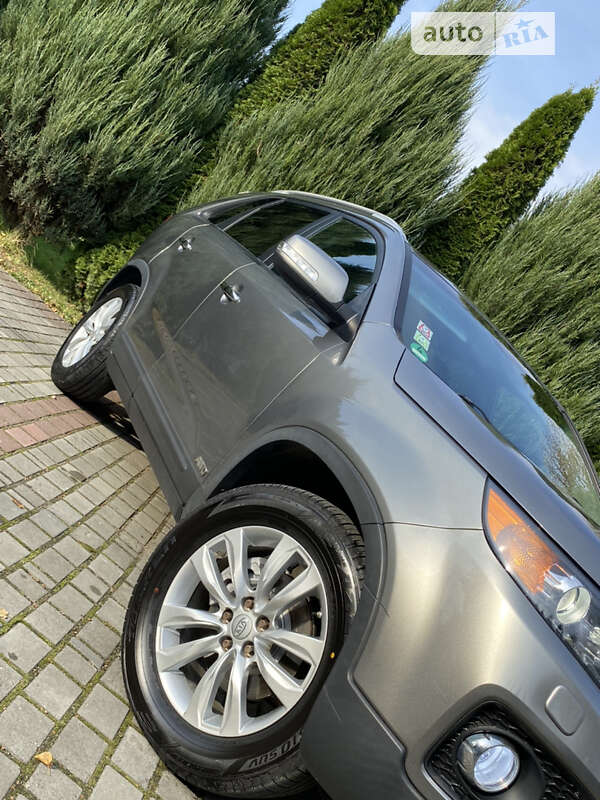 Внедорожник / Кроссовер Kia Sorento 2012 в Самборе