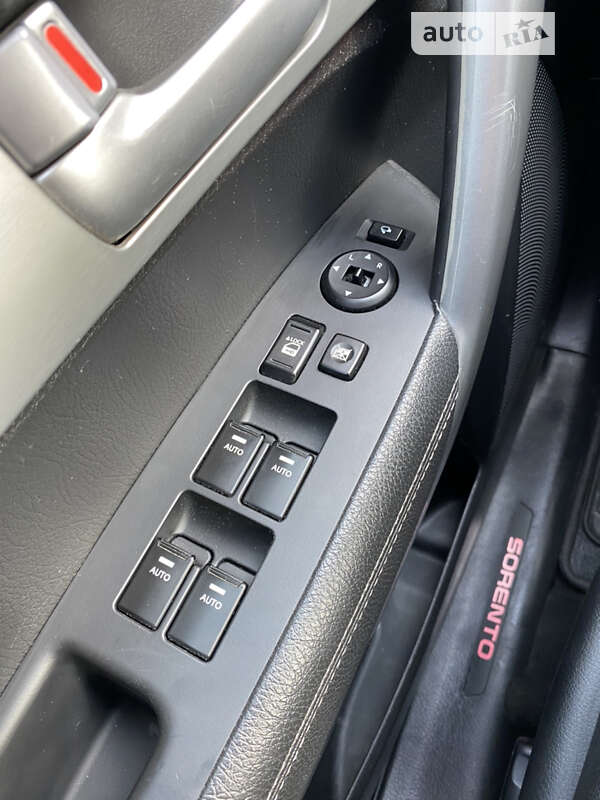 Внедорожник / Кроссовер Kia Sorento 2012 в Самборе