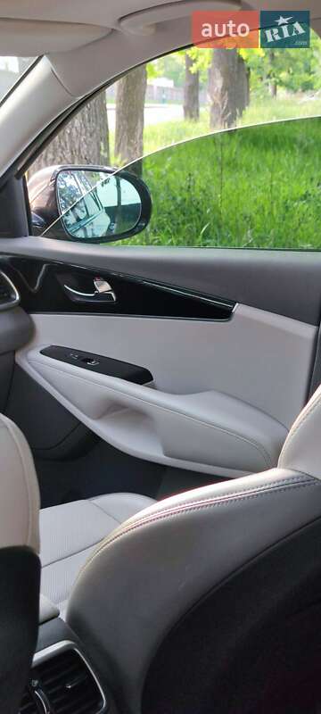 Позашляховик / Кросовер Kia Sorento 2016 в Києві фото 33 Позашляховик / Кросовер Kia Sorento 2016 в Києві