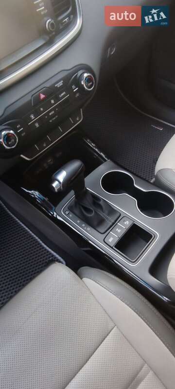 Позашляховик / Кросовер Kia Sorento 2016 в Києві фото 42 Позашляховик / Кросовер Kia Sorento 2016 в Києві