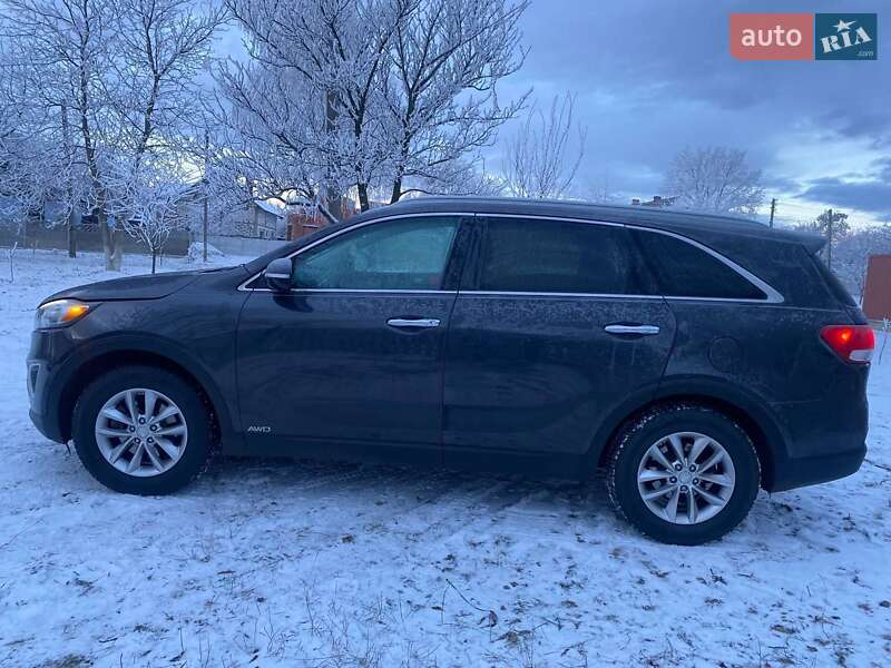 Позашляховик / Кросовер Kia Sorento 2016 в Чернівцях фото 3 Позашляховик / Кросовер Kia Sorento 2016 в Чернівцях