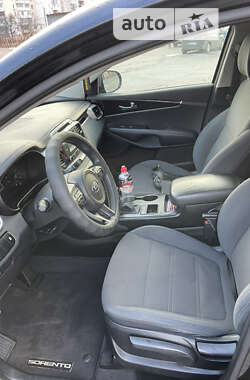 Внедорожник / Кроссовер Kia Sorento 2015 в 