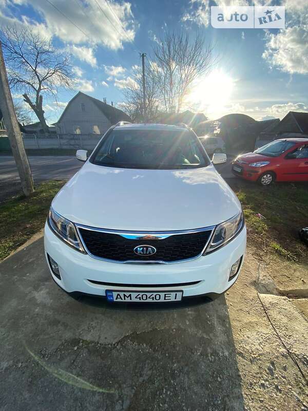 Позашляховик / Кросовер Kia Sorento 2013 в Житомирі