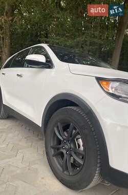 Внедорожник / Кроссовер Kia Sorento 2018 в 