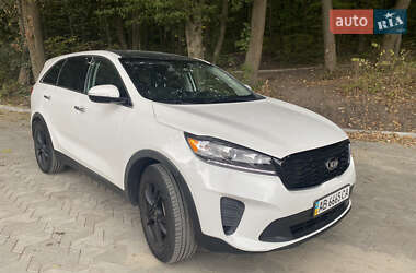 Внедорожник / Кроссовер Kia Sorento 2018 в 