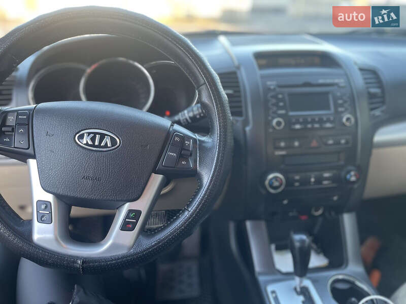 Позашляховик / Кросовер Kia Sorento 2011 в Кременчуці