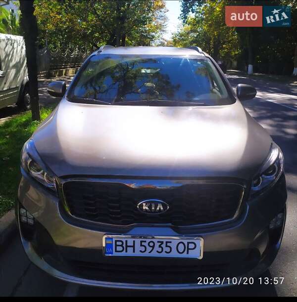 Внедорожник / Кроссовер Kia Sorento 2016 в Одессе фото 2 Внедорожник / Кроссовер Kia Sorento 2016 в Одессе
