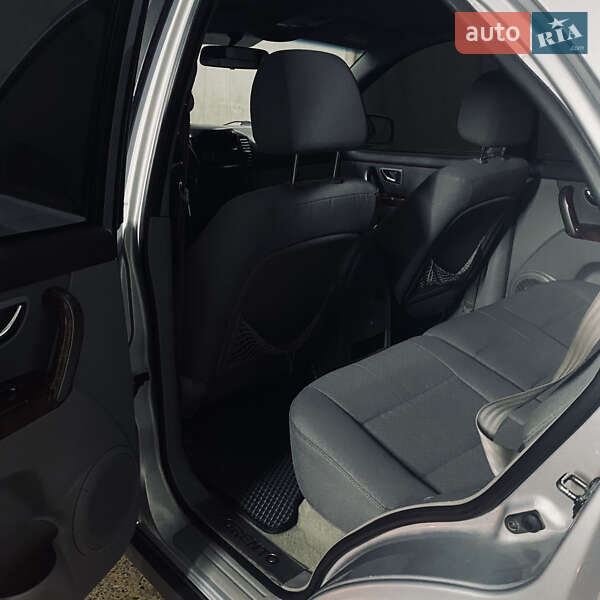 Позашляховик / Кросовер Kia Sorento 2004 в Чернівцях фото 11 Позашляховик / Кросовер Kia Sorento 2004 в Чернівцях