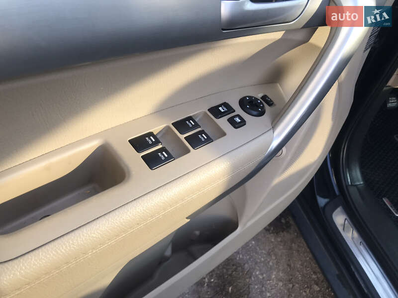 Позашляховик / Кросовер Kia Sorento 2011 в Кременчуці