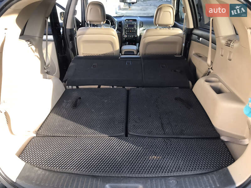 Позашляховик / Кросовер Kia Sorento 2011 в Кременчуці