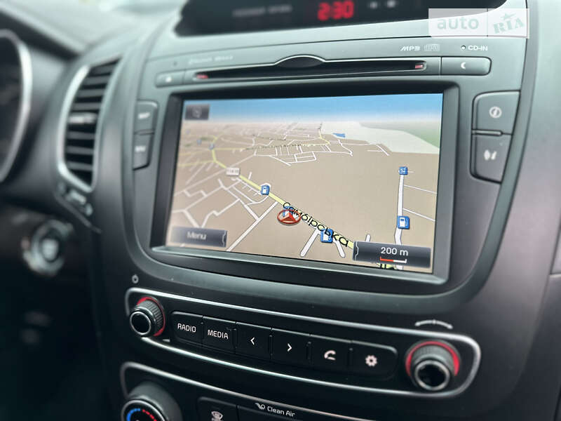 Внедорожник / Кроссовер Kia Sorento 2012 в Трускавце