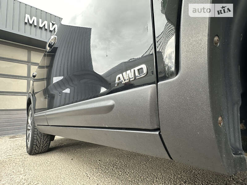 Внедорожник / Кроссовер Kia Sorento 2012 в Трускавце