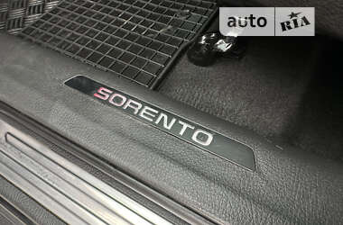 Позашляховик / Кросовер Kia Sorento 2012 в  фото 40 Позашляховик / Кросовер Kia Sorento 2012 в